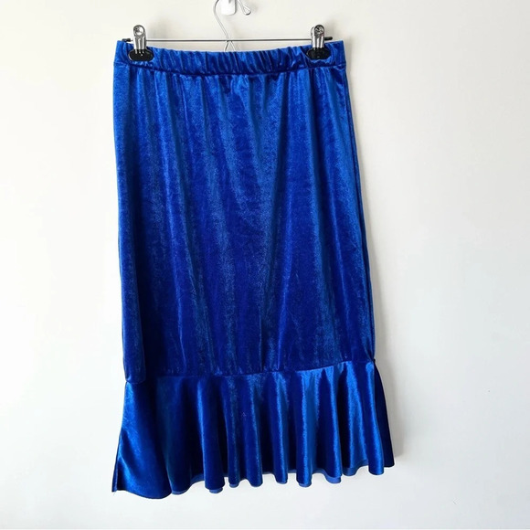 Shein High Waist Ruffle Hem Velvet Skirt - Picture 6 of 16